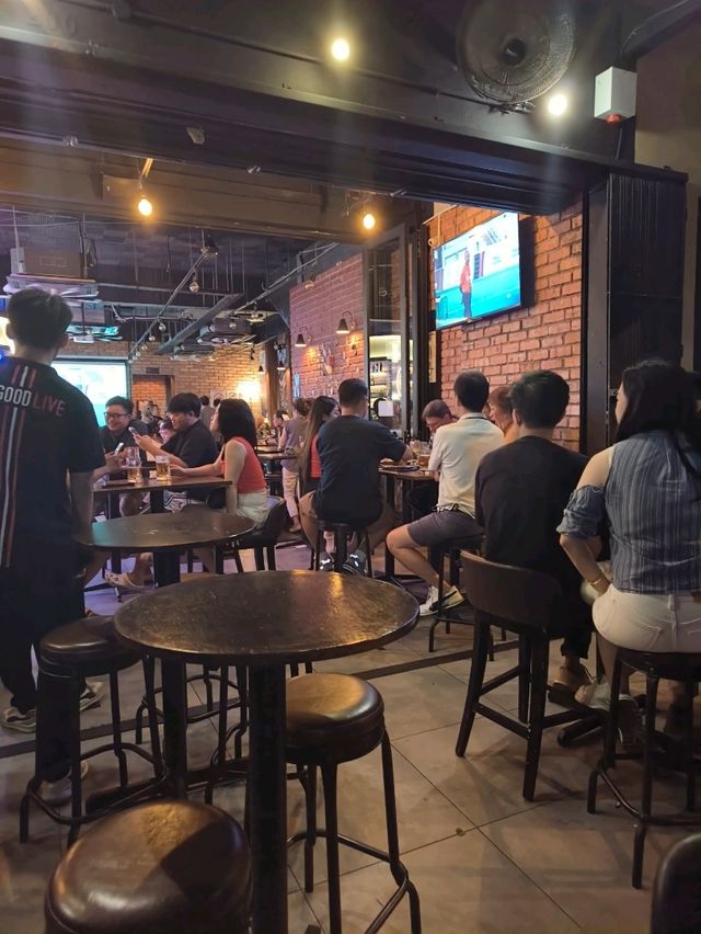 Beer, Beats & Budget Vibes — Desaru’s Unexpected Nightlife Gem