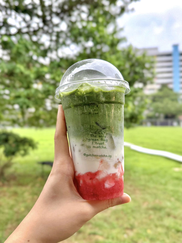 Gotcha Matcha: A Creamy Strawberry Surprise at the Pasar Malam