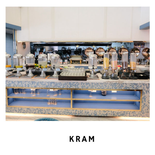 🌊 รีสอร์ทริมทะเลสไตล์มินิมอล: Kram Pattaya