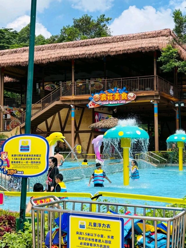 🌊🎉 Chimelong Water Park – Guangzhou’s Splash Kingdom! 🏄‍♂️