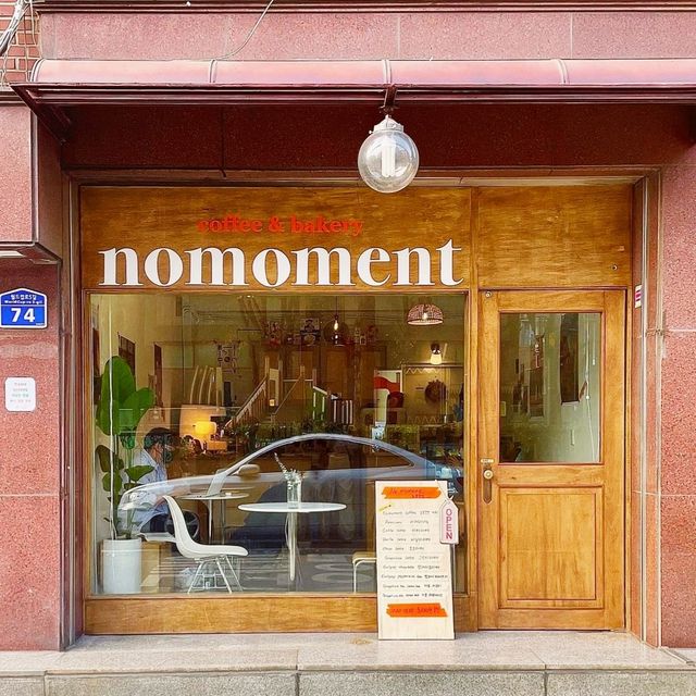 Caffee & Bakery Nomoment