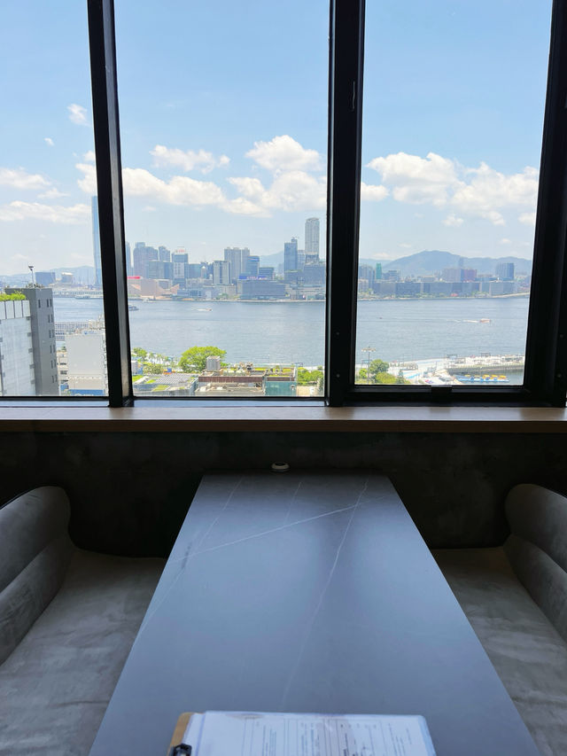 銅鑼灣維港海景樓上咖啡店
