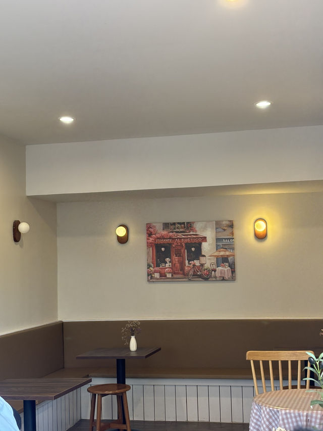 Aster Cafe & Bistro 