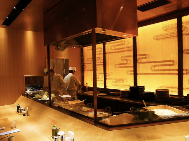 🍽️ Crispy Tonkatsu Comfort at Katsusen, Haneda Airport