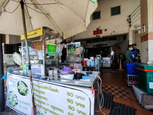 ก๋วยเตี๋ยวร้านเก่าแก่เมืองกรุงเก่า เปิดมากว่า 70ปี