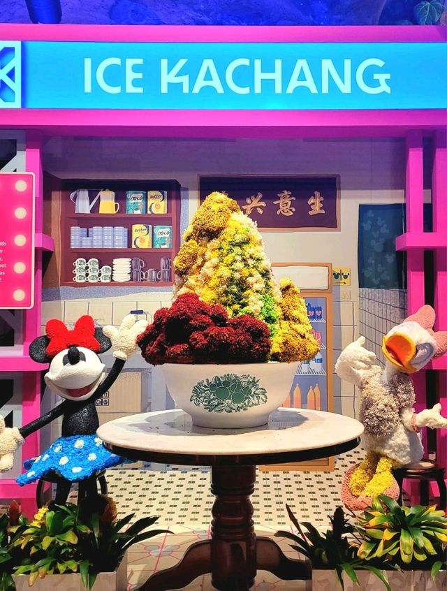 Singapore Disney + Local Bites in Floral Fantasy