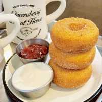 Queensberry Donut House