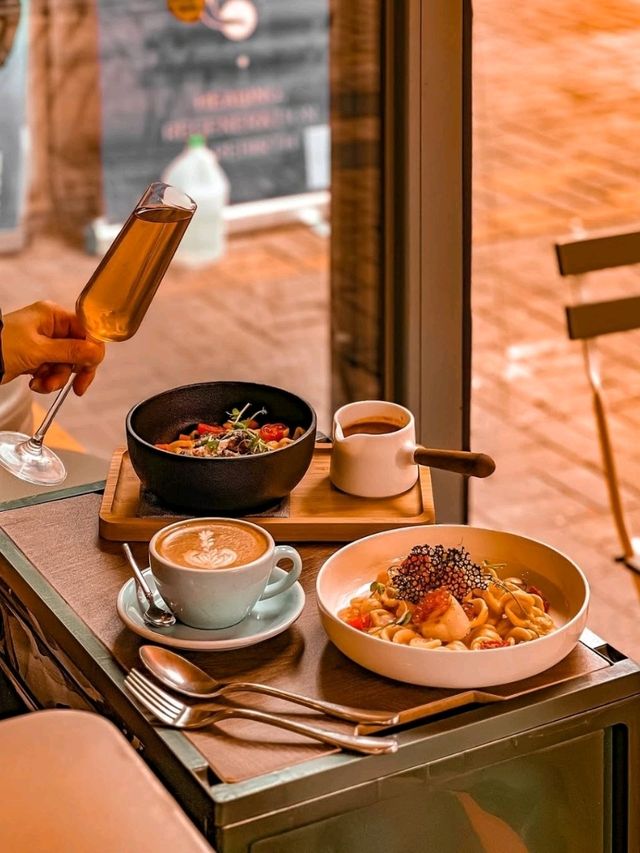 Cafe Pawsitive Hong Kong