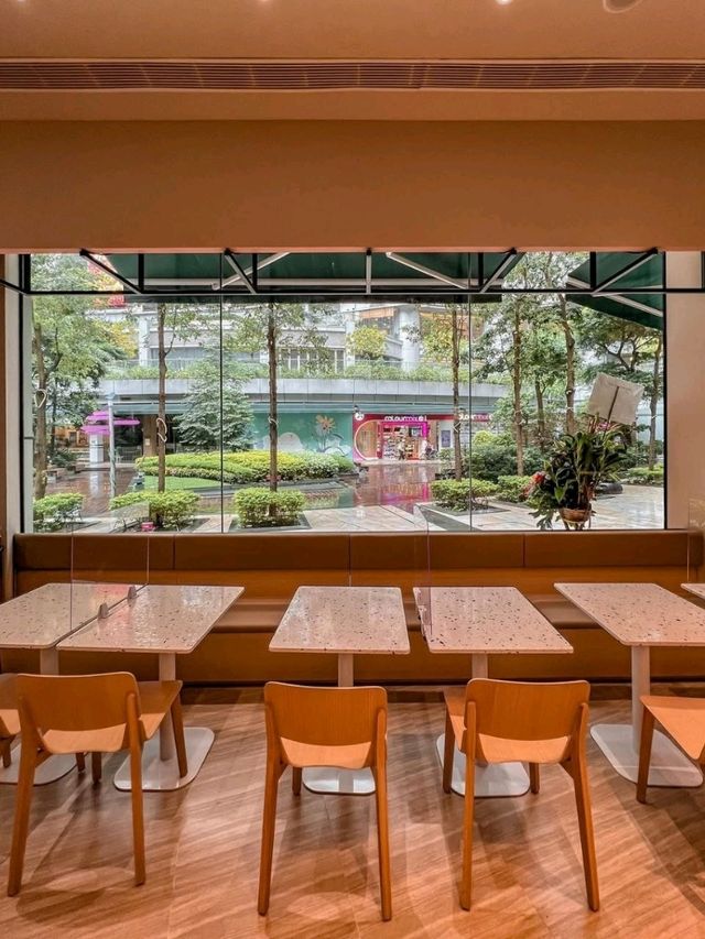 A Boundless By Reaction Hong Kong