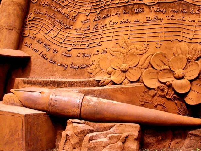Faces in the Clay: Da Lat’s Dreamy Sculpture Park Clay Village