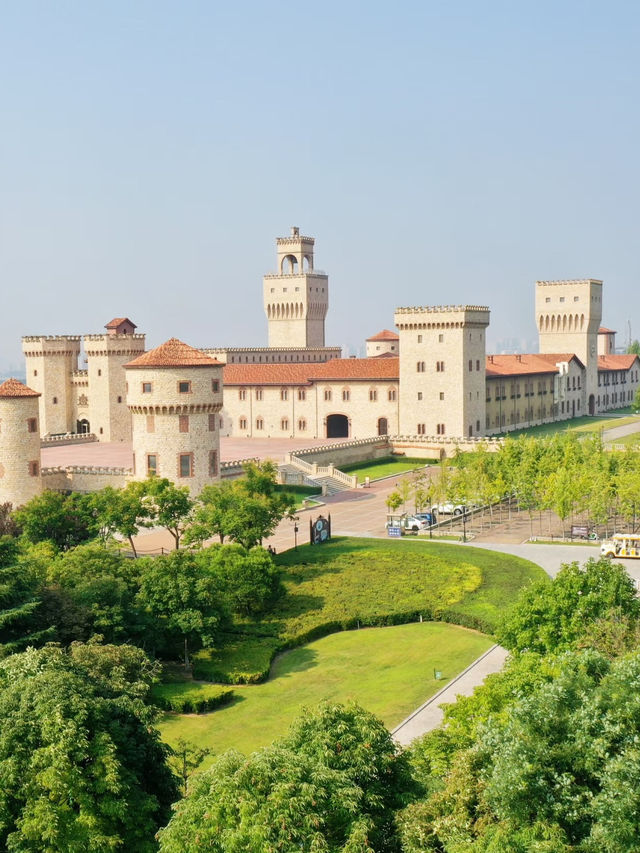 🍷 A Fairytale Castle at the Edge of Xi’an – Zhangyu Reina Chateau Winery