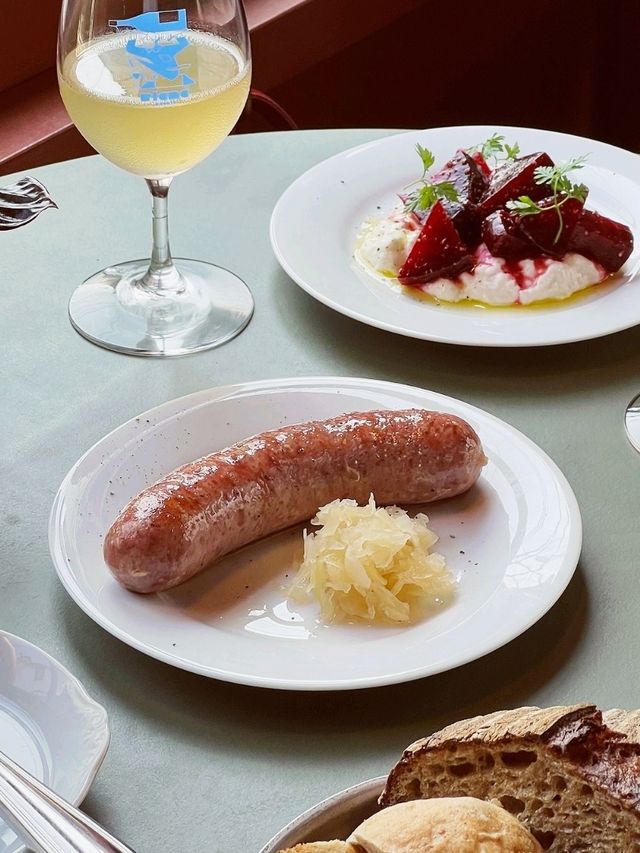 Blanc Cafe N bar