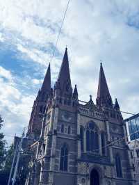 セントポール大聖堂（St Paul’s Cathedral）歴史と周辺散策