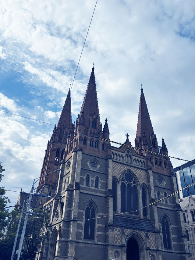 セントポール大聖堂（St Paul’s Cathedral）歴史と周辺散策