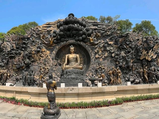Spiritual Majesty at Lingshan Scenic Area Spiritual Majesty at Lingshan Scenic Area