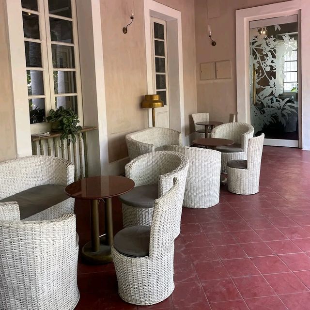 cozy stay with lovely food