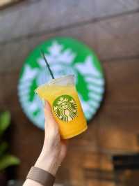 Starbucks ท่ามหาราช กับมุมถ่ายรูปชิคๆ📸