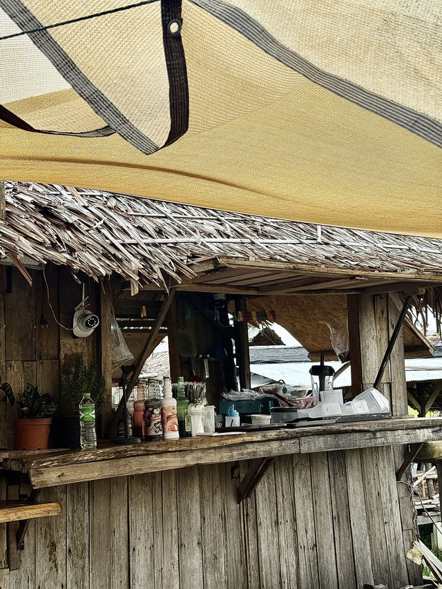 ร้านอาหารใจกลางทุ่งนา🌾 ร้านอาหารใจกลางทุ่งนา🌾