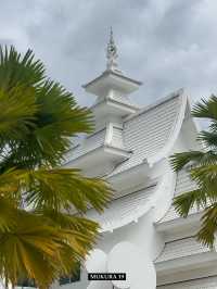 รีวิว วัดร่องขุ่น เชียงราย ศิลปะขาวบริสุทธิ์ที่งาม