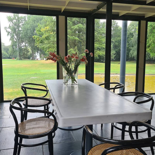 Pavillon Le Corbusier – A Modernist Masterpiece on Lake Zurich