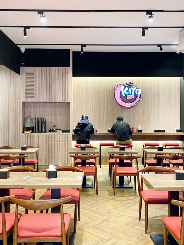 醬油湯頭會回甘的KIYO 拉麵 博多ラーメン