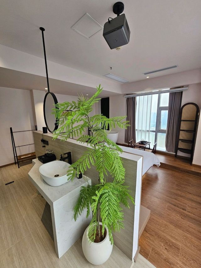 360° City Views & Chic Minimalist Vibes at Mixiyue Scenic Hotel in Chongqing 💫