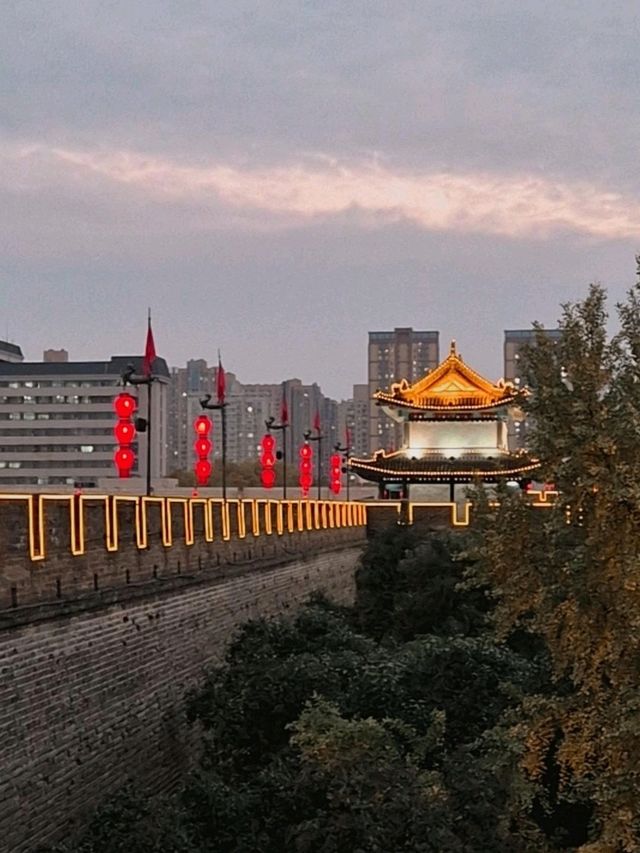 Terracotta warriors and Hua Qing palace are a must in Xi'an