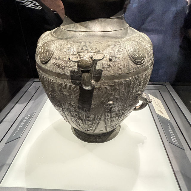 穿越八千年文物展新體驗 【上海看展天花板!免費逛中國文物半壁江山】🏛️✨ 穿越八千年文物展新體驗 【上海看展天花板!免費逛中國文物半壁江山】🏛️✨