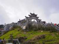 ฟานซีปัน’ ยอดเขาที่สูงที่สุดในเวียดนาม