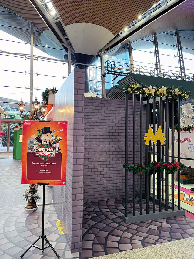 Monopoly Magic Christmas at KLIA Monopoly Magic Christmas at KLIA