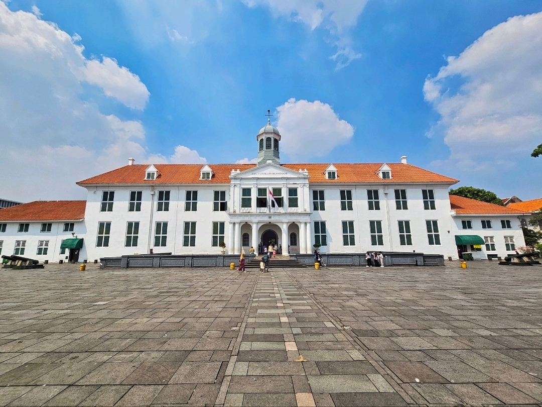 Dạo bước qua khu Phố Cổ Jakarta, Di sản Thế giới của Indonesia, và khám phá Vườn thú Thành phố và Thủy cung | Một cuộc phiêu lưu dành cho trẻ nhỏ