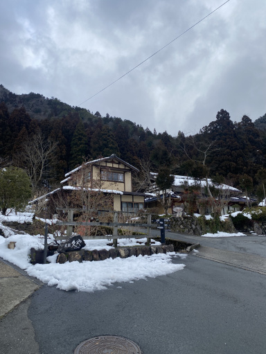 日本の静かな隠れ家的雪の村、かやぶきの里エリア。 | Trip.com 南丹市