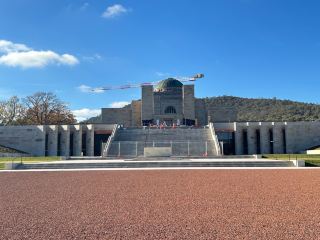 坎培拉必去神級博物館🏛️｜澳洲戰爭紀念館（Australian War Memorial）！震撼心靈的歷史巡禮與珍貴軍事展覽 ✨