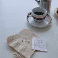 제주 구좌읍 바다를 마주한 감성카페“비수기애호가”