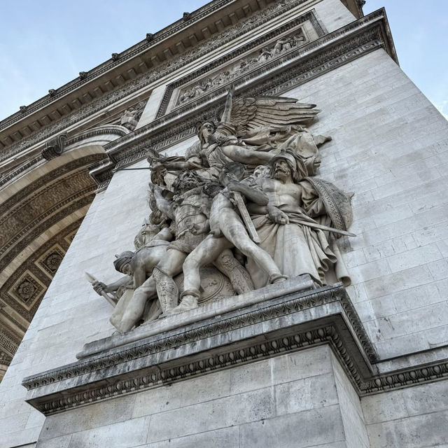 🇫🇷✨ Arc de Triomphe: Paris’ Monument of Glory and Grandeur ✨🇫🇷    