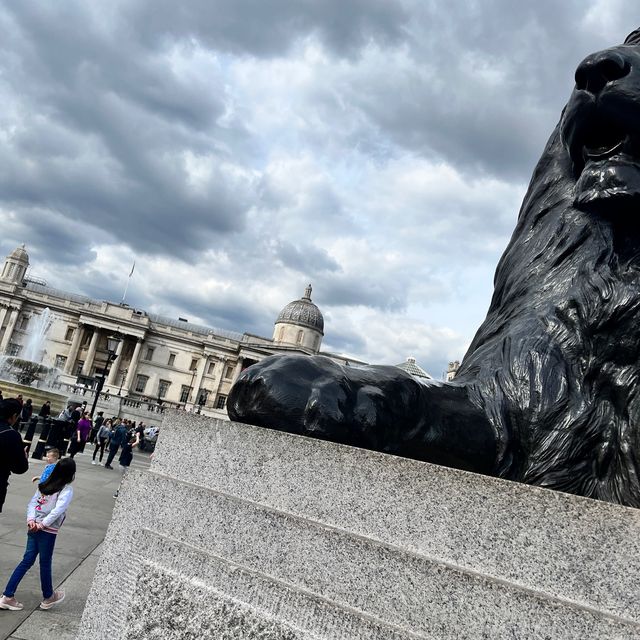 Travel Trafalgar Square