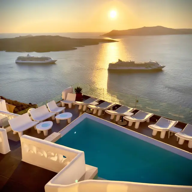 Athina Luxury Suites, Santorini 🌅