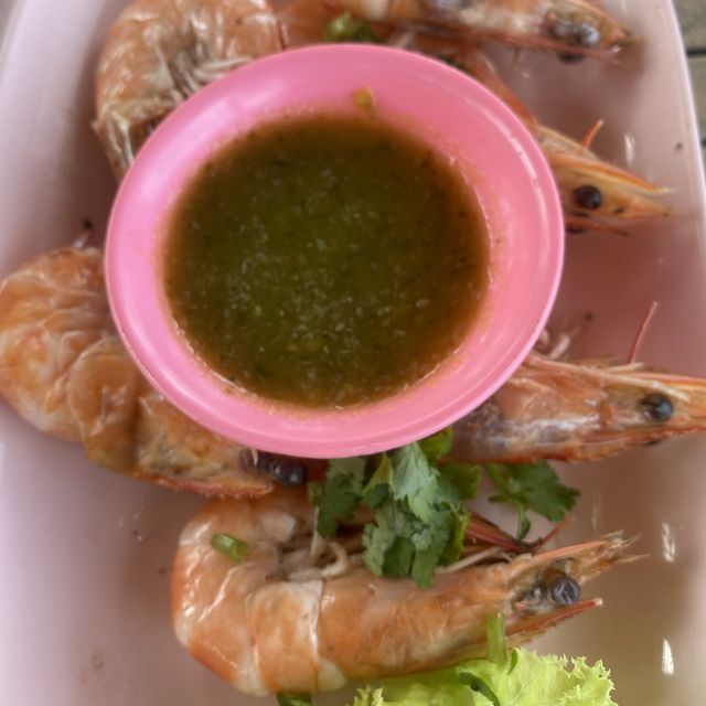 ก๋วยเตี๋ยวบ้านนกความฟินที่ต้องบอกต่อ
