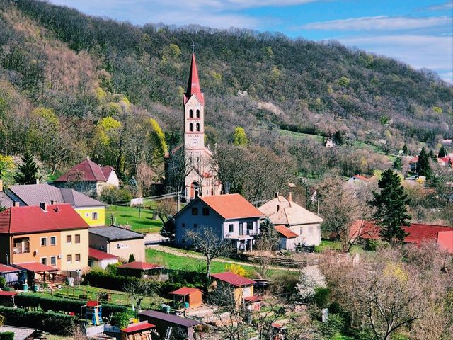 Experience the vibes of the Slovak country-side from above!