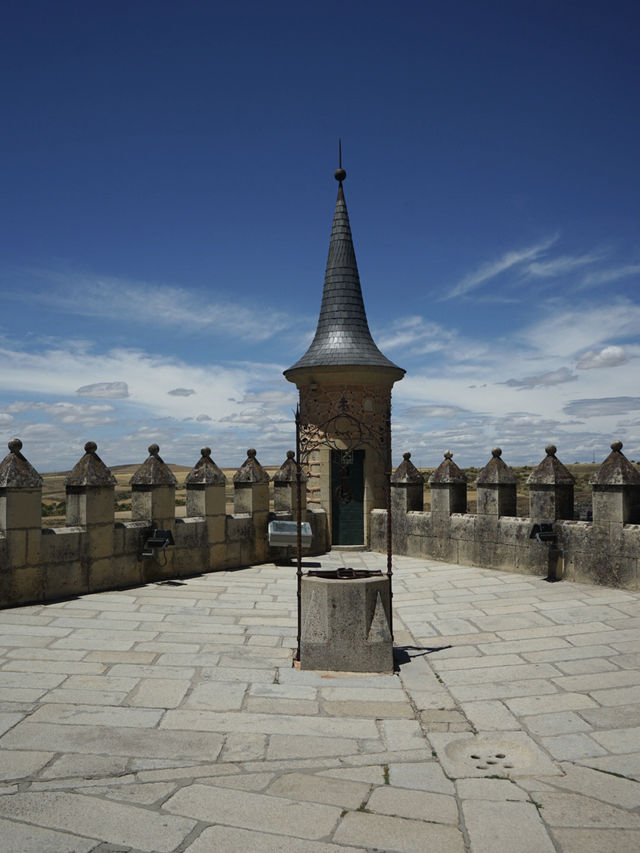One day trip in Segovia with brilliant food and tourist attractions 