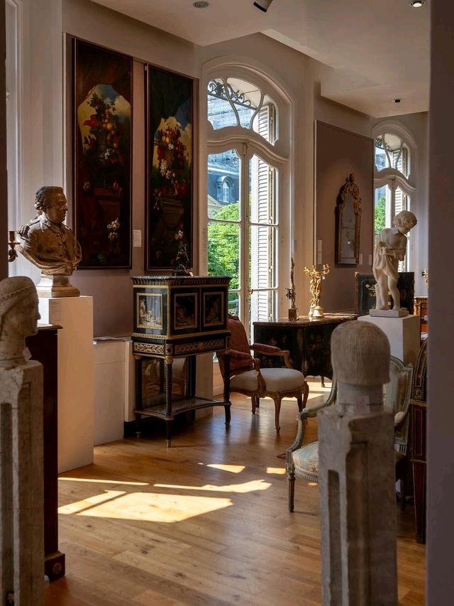 🎨 Paris Auction Houses: Where Art, History, and Passion Meet the Gavel 🏛🇫🇷
