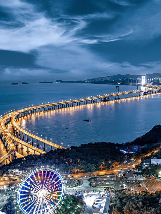 Dancing with the Sea Breeze: A Day at Dalian Xinghai Square