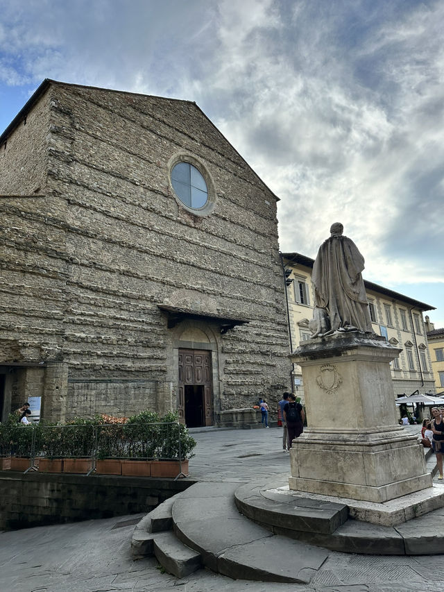 Full review of the medieval Italian town of Arezzo