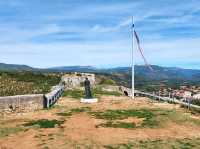 Knin Fortress: Croatia's Majestic Sentinel 🏰