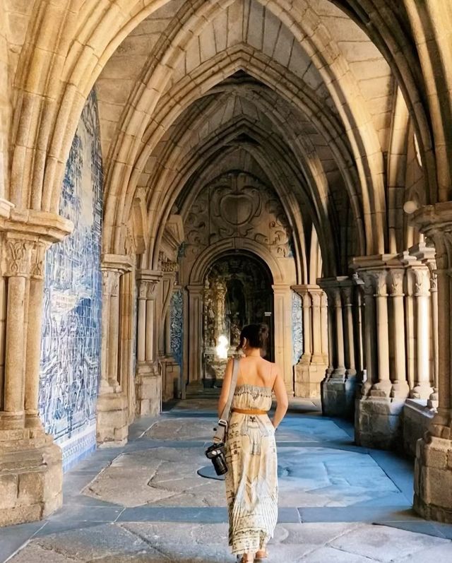💒✨ Sé do Porto: A Glimpse into Porto's Majestic Cathedral 🇵🇹🌟