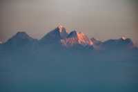 在尼泊爾納加闊特看雪山，山川湖海，人間值得！