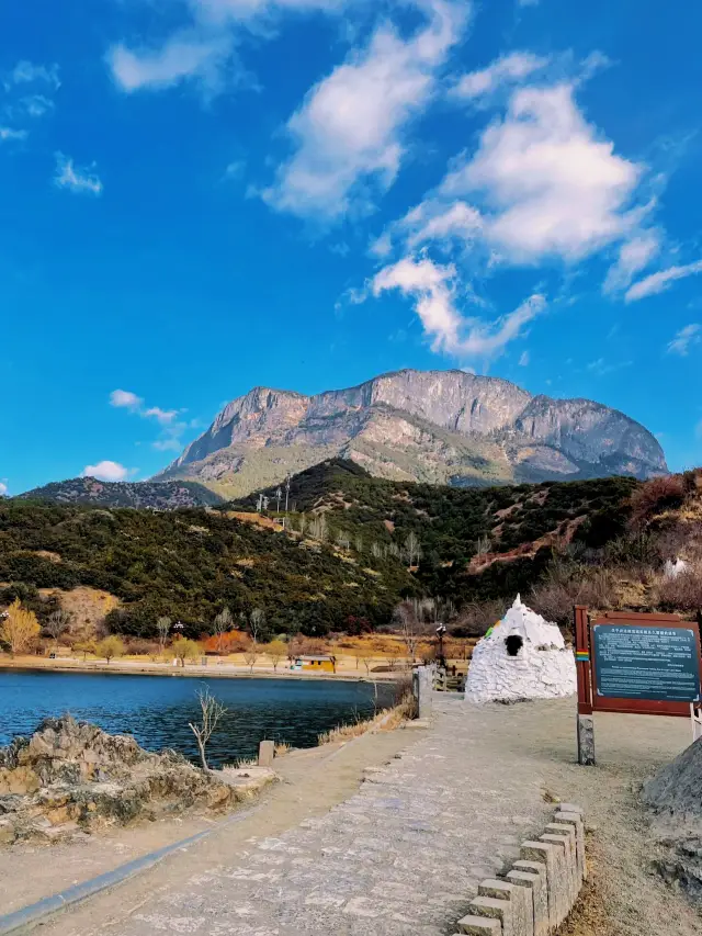 I thought Qiandao Lake was beautiful, until I came to Lugu Lake