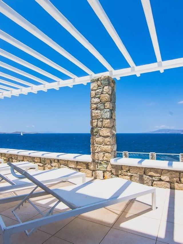 🌅 Mykonos Magic: Top Stay at Saint John Hotel 🏨✨