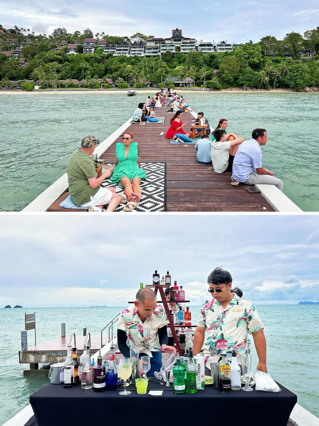 蘇梅島洲際酒店的海上棧橋每個月兩次變身限時酒吧，一定要去玩！