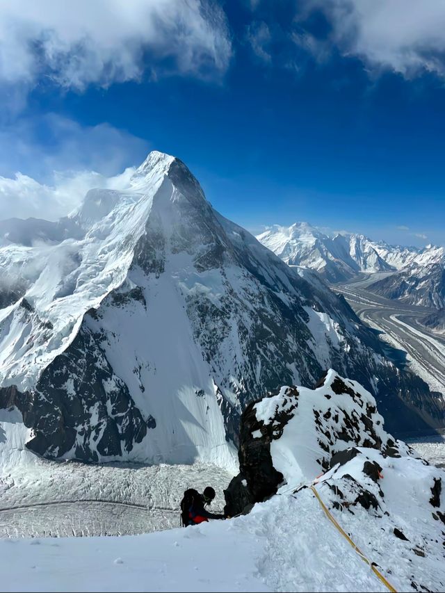 到底是什麼樣的人才會喜歡雪山。